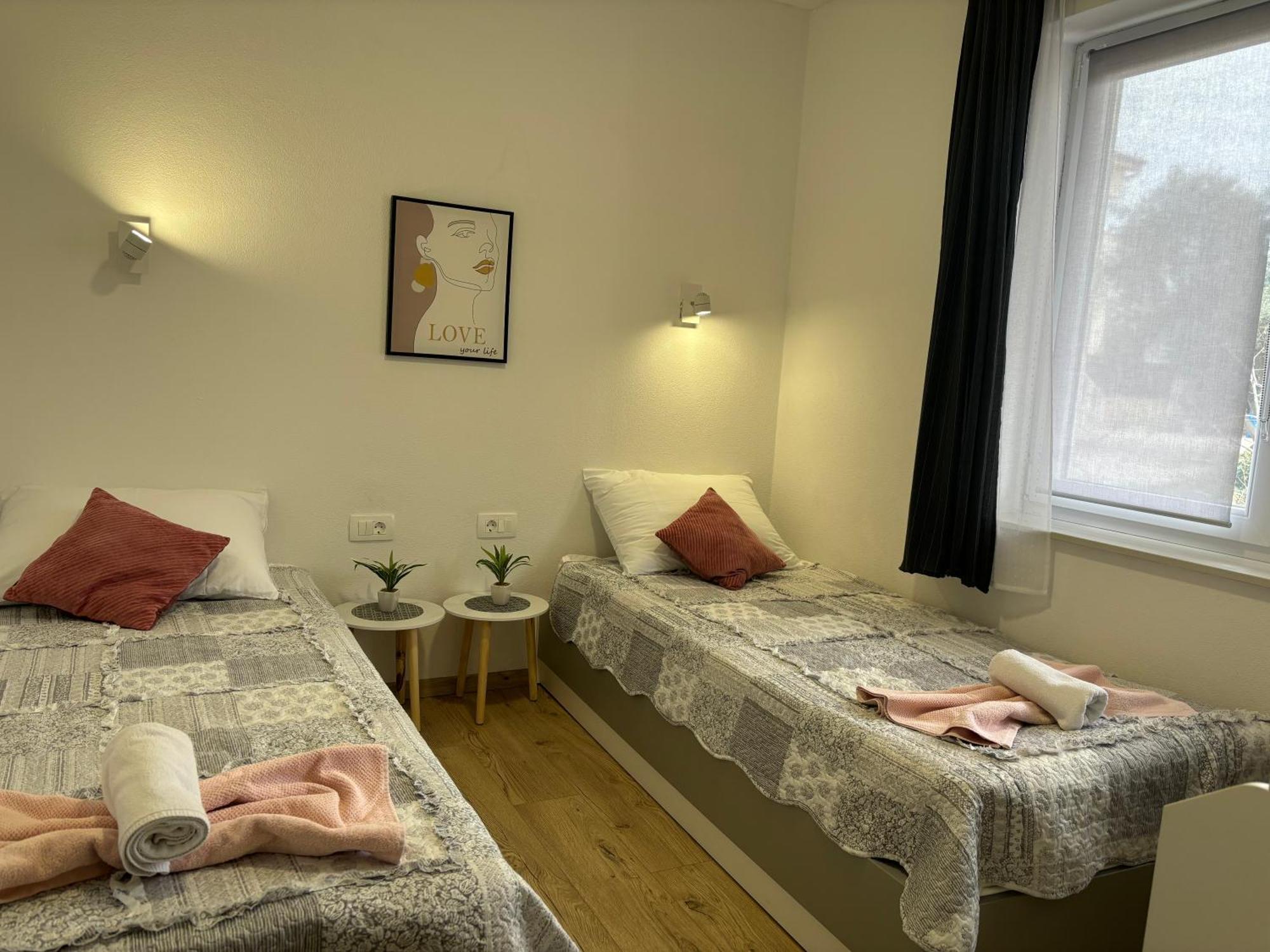 Center Appartement Novalja
